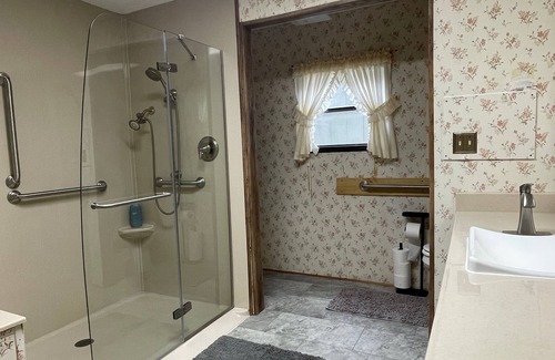 Wagoner House | Short walk to the marina, lake views, plenty of parking for trailers or RVs