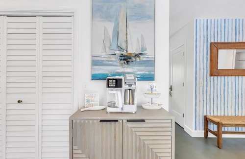 Saint Simons Island House | Short walk to the Beach! Renovated Beach Escape! Private Backyard!