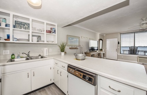 Panacea Condo | Shorts & Shades, Panacea.Bay Front, Balcony, Community Pool, No Pets, No Boats