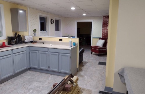 Little City House | Showpiece 1 BR Apt, Nice Kit, Laun, LR, Office. Brand new everything. A WOW!
