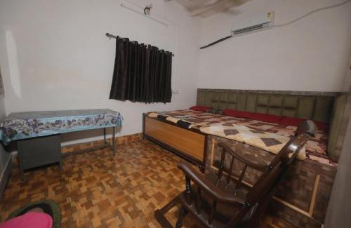 Mathura House | Shri Radha Raman Ji Seva Sadan