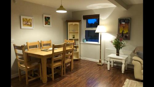 Oughterard House | Sióg