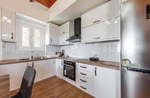 Borsh House | Siar | The Small Villa