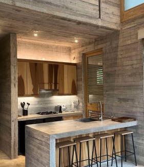 Saladita House | Sich - Casa Macu Saladita surf break