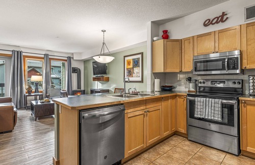 Canmore Condo | Side-by-Side Canmore Condos for 12🧡4 Bdrm/4Bath-Spectacular View☀️Pool/Hot Tub
