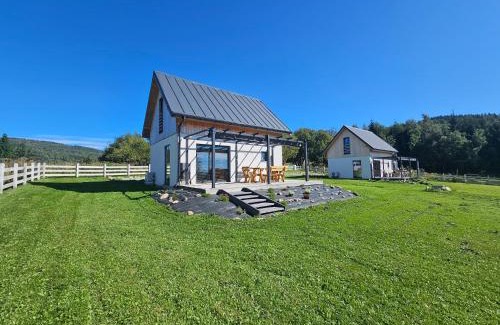 Sierpnica Ski Chalet | SierPlejs Hill - domki przy szlaku w Górach Sowich