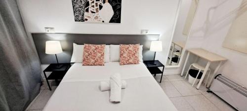 Numancia Hotel | Sierra de Meira - Hospedaje de Autogestión sin Recepción