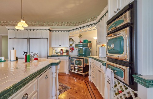 Phoenix Lake-Cedar Ridge House | Sierra Estate Retreat Mansion near Dodge Ridge Ski Resort. Better than Tahoe