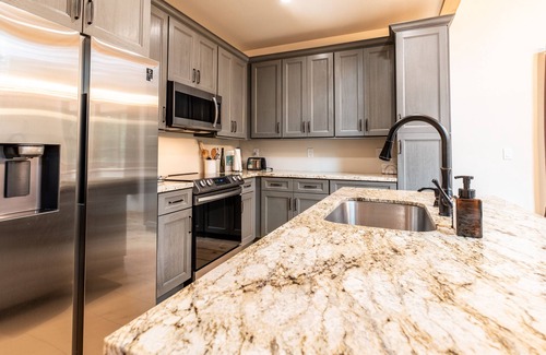 Dorrington Ski Chalet | Sierra Luxury Chalet - Pool Access & A/C!