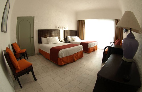 Peninsulas de Santiago Resort | Sierra Mar All Inclusive at Tesoro