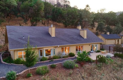 Mariposa County House | Sierra Ranch- Yosemite Views * EV Charger *