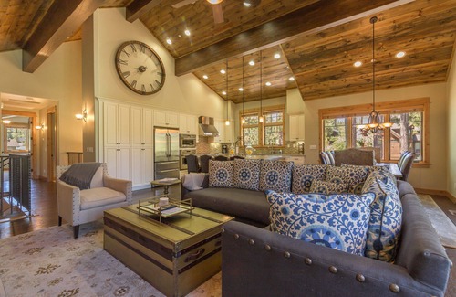 Ponderosa Palisades House | Sierra Sanctuary, 4 BDR in Schaffer's Mill Lake Tahoe, Golf & Club Amenities!