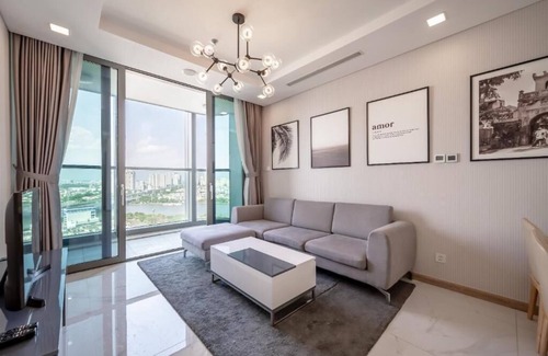 Hang Xanh Apartment | SIGNATURE SUITE LANDMARK 81