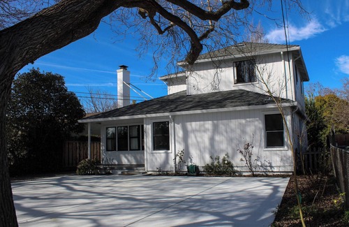 Menlo Park House | Silicon Valley Home - Spacious Family & Business Home Near Meta HQ & Stanford