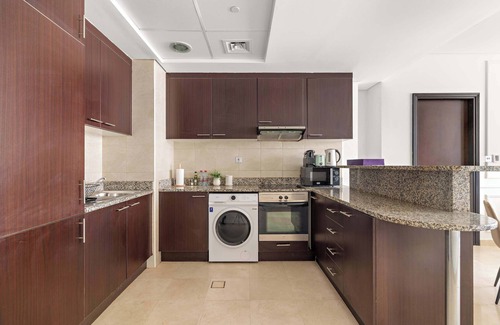Bur Dubai Apartment | Silkhaus Comfy 1BDR | Sky Gardens in DIFC | NEW!