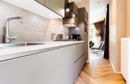 Lunteren Ski Chalet | ✓ Silva at Landgoed De Scheleberg ✓ Holiday home for 4 people ✓ Located in Lunteren (Gelderland) ✓ Holiday resort in the Veluwe region ✓ Book directly at the resort