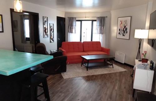 Snowshoe Apartment | Silver Creek 2 BR Condo, No Cleaning Fees, A/C, Pool/Hot Tub