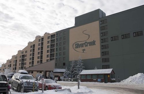 Snowshoe Condo | Silver Creek Slopeside View Studio- Ski-in/Ski-Out, Free Wi-Fi