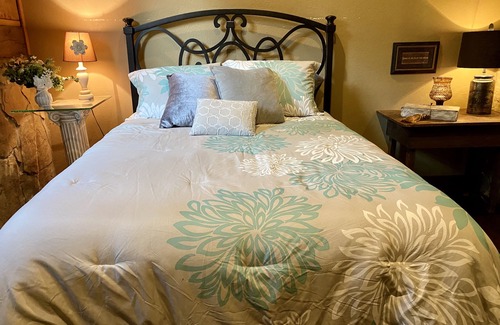 Chandler House | Silver Star Ranch and Private Lake Getaway