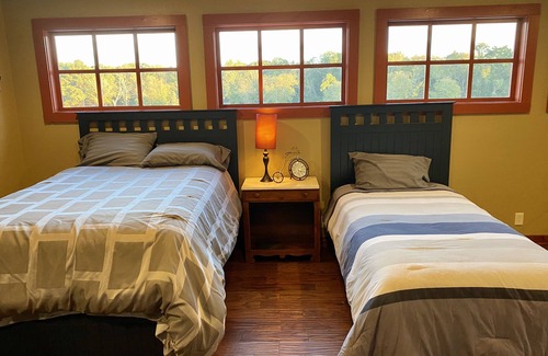 Chandler House | Silver Star Ranch and Private Lake Getaway