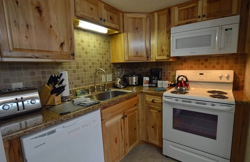 Snowshoe Condo | Silvercreek #1215: 2 bedroom, 2 bath. Newest, nicest rental in kid friendly Silver Creek
