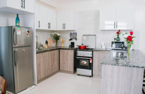 Kilimani Apartment | SILVERSTONE APARTMENT DELUXE 1 Bedroom WITH A VIEW , GYM & POOL - KILIMANI