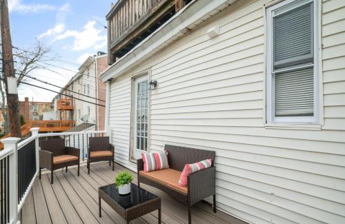 Manayunk Apartment | Silverwood Serenity: Large 2b 2b with Parking