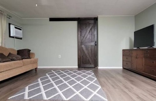 Bartow Apartment | Simple Apartment in quiet suburb