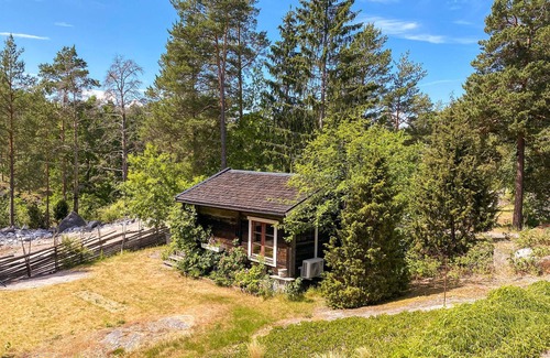 Figeholm House | Simple luxury in the Figeholm archipelago, just 200 meters from the sea.