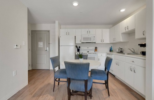 Far North Central Apartment | Simplicity 1306 I Comfy & Modern 2Bd Apt!
