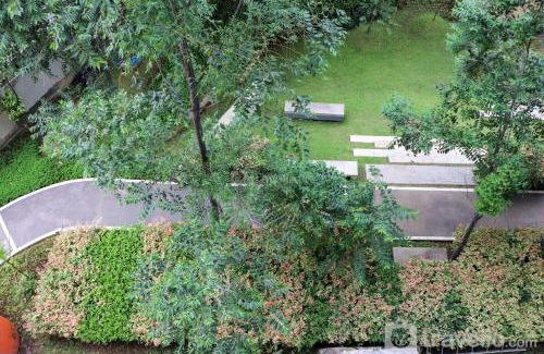 Duren Sawit Apartment | Simply Look Studio Room Gateway Park LRT City Jatibening Apartment By Travelio