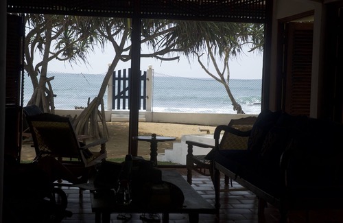 Thalaramba Villa | Simply luxury on the shore