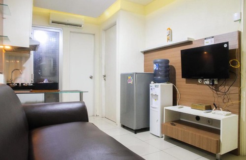 Pancoran Apartment | Simply Minimalist 2BR Apartment at Kalibata City Residence By Travelio