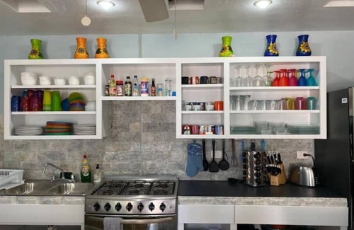 Santa Clara House | Simply Paradise. 8BR/10BA w/large pool + volleyball. Perfect for large groups!
