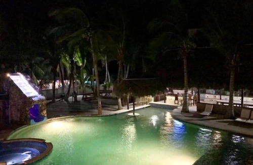Santa Clara House | Simply Paradise. 8BR/10BA w/large pool + volleyball. Perfect for large groups!