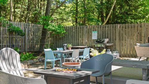 Long Pond House | Simply Shores by AvantStay Private Beach Dock Lake Overlook
