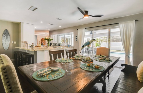 Singer Island House | Singer Island Beach, Heated Pool, PUTT PUTT, Pool Table & 5 min walk to Beach!
