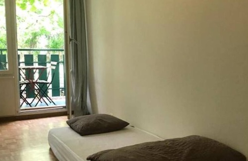Bernex Apartment | single bed in a 20 m2 room shared by 2