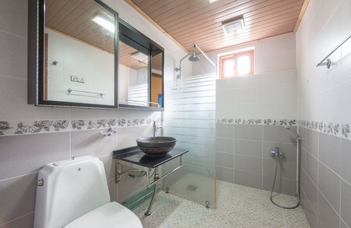 Bomok-dong House | Single-family house for group