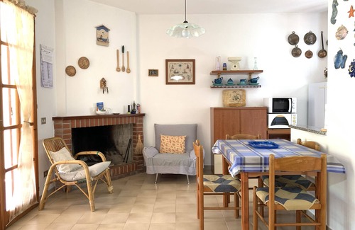 Solanas Villa | SINGLE FAMILY VILLA WITH GARDEN NEAR THE BEACH! 🏖
