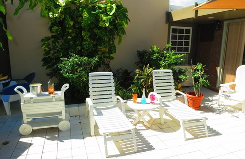 Frydendal Villa | Single Level Villa 4 rooms, 45 seconds to beach, wi-fi included.