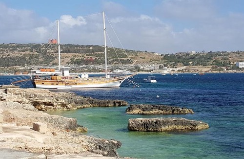 Għadira House | Single room for one person only 5 Minutes walk to Mellieha Bay Beach