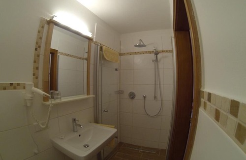 Fuschl am See Apartment | Single Room - Pension Wörndl