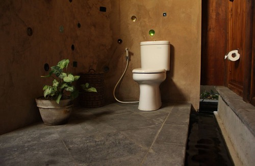 Timbulharjo House | Single Room, with shared dipping pool, in an Antique Bungalow