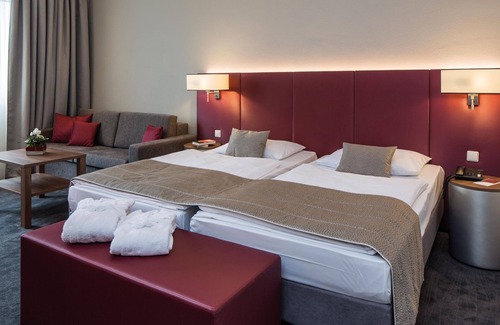 Elisabeth-Vorstadt Hotel | Single room with shower or Bathroom, toilet - Austria Trend Hotel Europa Salzburg