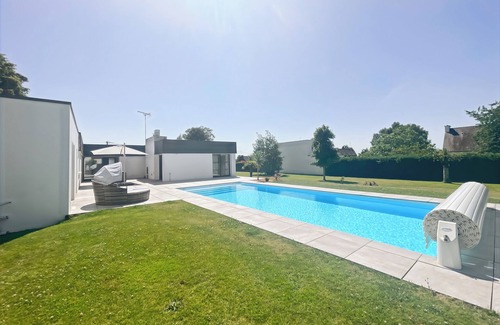 Saint-Ave House | Single-storey house with swimming pool for 8 people.
