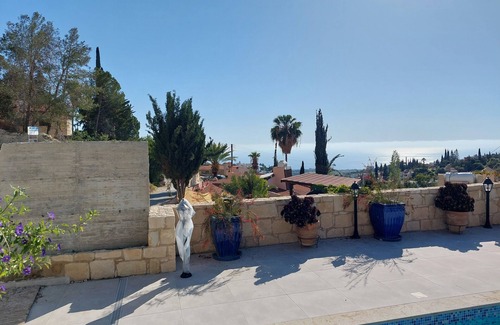 Tala Villa | Single storey villa in Kamares Village, Tala, Paphos with private pool