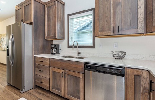 Fargo House | Single story, accessible home! Quiet location with patio out back!