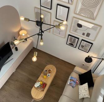 Quatre Carreres Apartment | SingularStays Arena