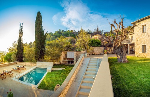 Drimonas Villa | Siora Tanto Villa, a combination of rustic charm and modern flair!